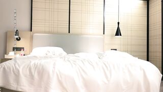 【小宝寻花】性感长腿极品苗条美乳妹子，舌吻互舔镜头前口交后入抽插猛操